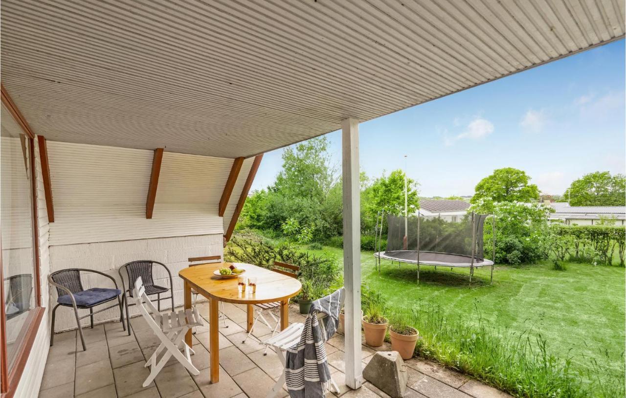 Amazing Home In Logstrup With Kitchen Exteriör bild